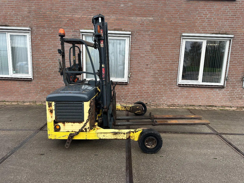 Moffett M4 25.3 2,5 TON SIDESHIFT DIESEL MEENEEMHEFTRUCK - Truck mounted forklift: picture 4 Moffett M4 25.3 2,5 TON SIDESHIFT DIESEL MEENEEMHEFTRUCK - Truck mounted forklift: picture 4