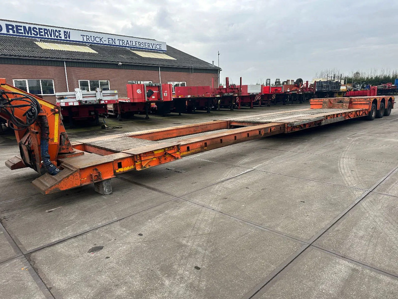 Nooteboom EURO 54-03 3 AXLE STEERING 5,3 METER EXTENDABLE - Low loader semi-trailer: picture 3 Nooteboom EURO 54-03 3 AXLE STEERING 5,3 METER EXTENDABLE - Low loader semi-trailer: picture 3