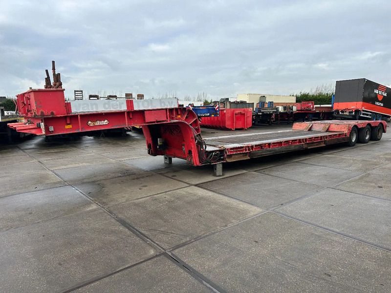 Nooteboom OSDBAZ-41-VV 3,3 METER EXTENDABLE, 3 AXLE STEERING - Low loader semi-trailer: picture 3 Nooteboom OSDBAZ-41-VV 3,3 METER EXTENDABLE, 3 AXLE STEERING - Low loader semi-trailer: picture 3