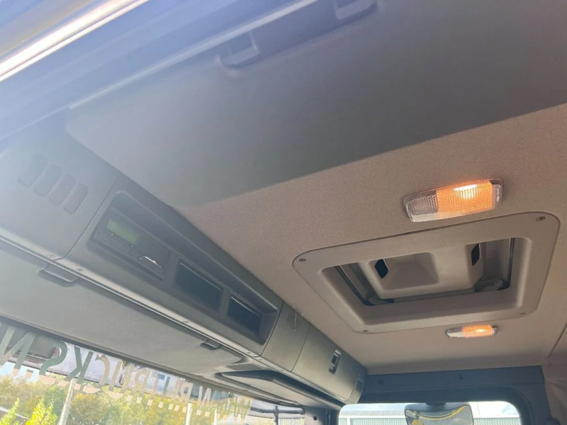 Box truck Scania P230 4X2 EURO 5 BOX 790x246x252: picture 17 Box truck Scania P230 4X2 EURO 5 BOX 790x246x252: picture 17