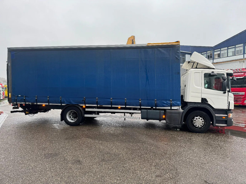 Scania P230 4X2 MANUAL + ZEPRO 2500 KG LIFT + REMOTE CONTROL - Curtainsider truck: picture 4 Scania P230 4X2 MANUAL + ZEPRO 2500 KG LIFT + REMOTE CONTROL - Curtainsider truck: picture 4