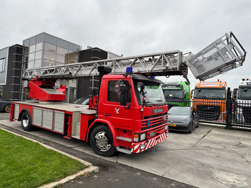 Scania P82 4X2 - FIRE TRUCK - 30M LIFT - Fire truck: picture 3 Scania P82 4X2 - FIRE TRUCK - 30M LIFT - Fire truck: picture 3