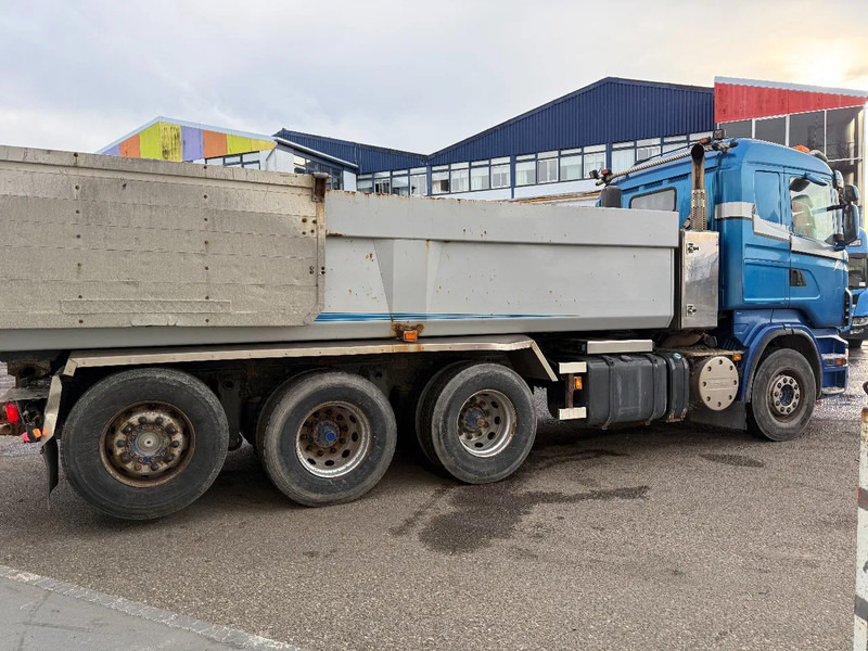 Scania R560 V8 8X4 - EURO 5 - MANUAL GEAR - Tipper: picture 5 Scania R560 V8 8X4 - EURO 5 - MANUAL GEAR - Tipper: picture 5