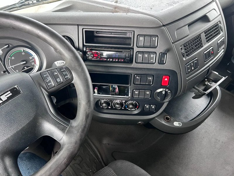 Tractor unit DAF XF 440 4X2 EURO 6 MEGA LOW DECK: picture 14