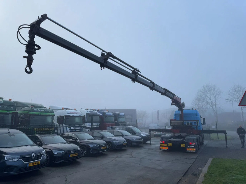 Scania P450 6X2 - EURO 6 + HMF 2620-K5 + REMOTE + LIFT AXLE - Tractor unit: picture 4 Scania P450 6X2 - EURO 6 + HMF 2620-K5 + REMOTE + LIFT AXLE - Tractor unit: picture 4