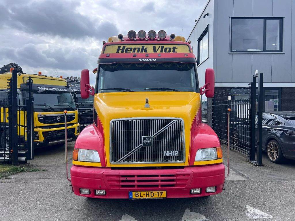 Volvo NH 12.460 4X2 - *MARGE* - EURO 2 - Tractor unit: picture 3 Volvo NH 12.460 4X2 - *MARGE* - EURO 2 - Tractor unit: picture 3