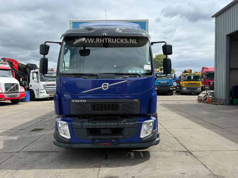 Volvo FL 250 4X2 EURO 6 CARGOLOCK DHOLLANDIA LIFT 360 DEGREES CAMERA - Box truck: picture 3 Volvo FL 250 4X2 EURO 6 CARGOLOCK DHOLLANDIA LIFT 360 DEGREES CAMERA - Box truck: picture 3