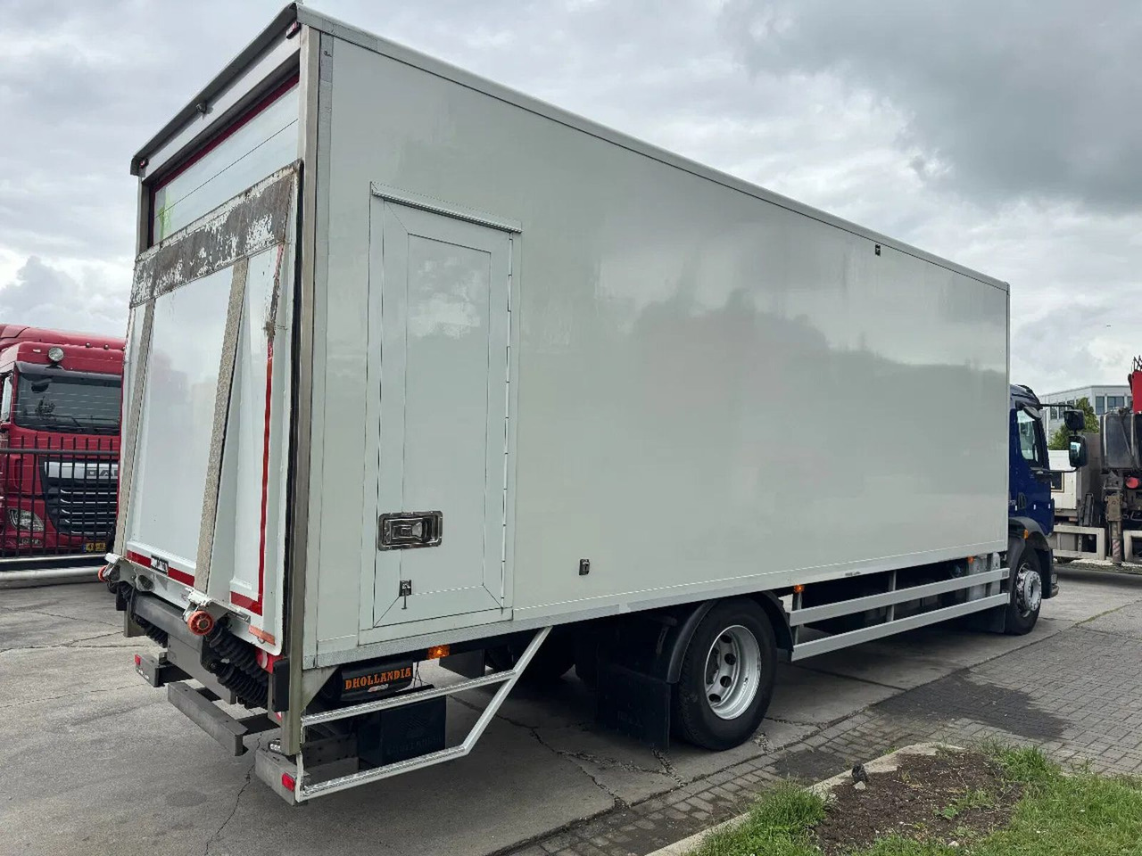 Volvo FL 250 4X2 EURO 6 DHOLLANDIA LIFT + CARGOLOCK TÜ - Box truck: picture 5 Volvo FL 250 4X2 EURO 6 DHOLLANDIA LIFT + CARGOLOCK TÜ - Box truck: picture 5