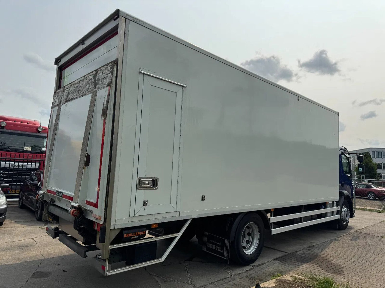 Volvo FL 250 4X2 - EURO 6 + DHOLLANDIA LIFT + TÜV 05-2 - Box truck: picture 5 Volvo FL 250 4X2 - EURO 6 + DHOLLANDIA LIFT + TÜV 05-2 - Box truck: picture 5