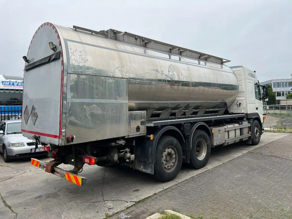 Volvo FM 440 6X2 + CHEMIE TANK - 15.000 L - 4 COMP. / - Tank truck: picture 4 Volvo FM 440 6X2 + CHEMIE TANK - 15.000 L - 4 COMP. / - Tank truck: picture 4