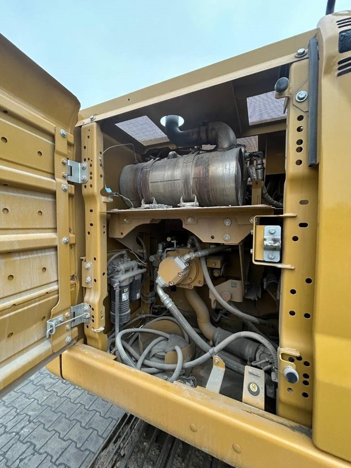 Crawler excavator CAT 320: picture 11 Crawler excavator CAT 320: picture 11