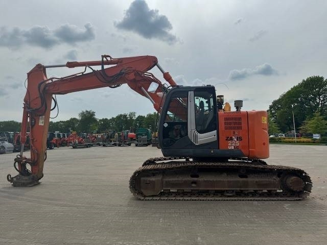 HITACHI ZX 225USLC-3 - Crawler excavator: picture 3 HITACHI ZX 225USLC-3 - Crawler excavator: picture 3