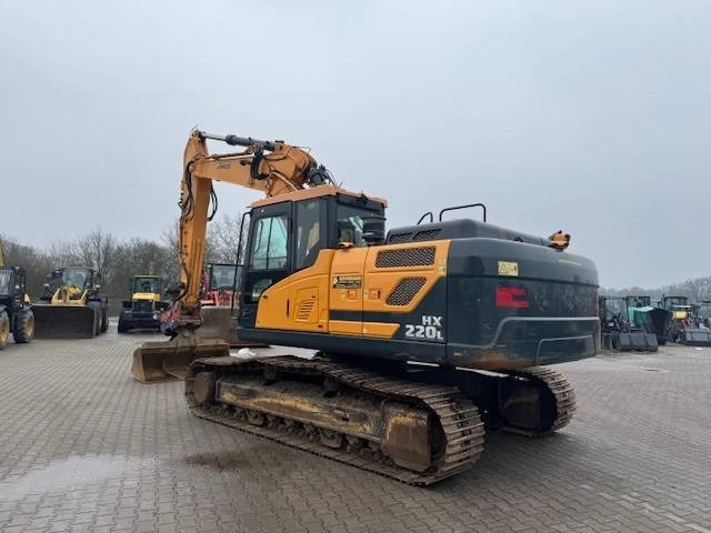 HYUNDAI HX 220L - Crawler excavator: picture 2 HYUNDAI HX 220L - Crawler excavator: picture 2