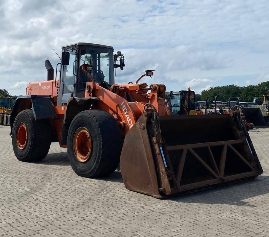 Hitachi LX 210 E - Wheel loader: picture 1 Hitachi LX 210 E - Wheel loader: picture 1