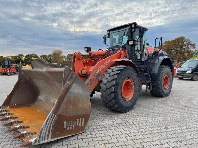 Hitachi ZW 250-6 - Wheel loader: picture 1 Hitachi ZW 250-6 - Wheel loader: picture 1