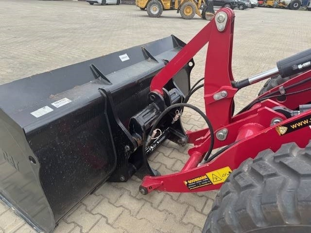 Wheel loader Yanmar V 80-5: picture 9