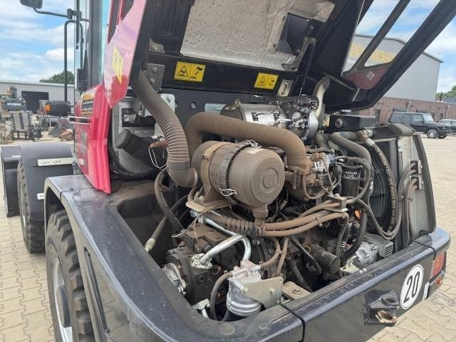 Wheel loader Yanmar V 80-5: picture 6