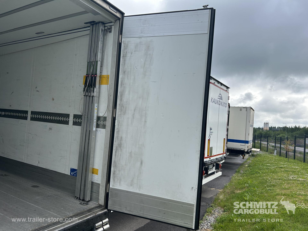 SCHMITZ Reefer Standard - Isothermal semi-trailer: picture 3 SCHMITZ Reefer Standard - Isothermal semi-trailer: picture 3