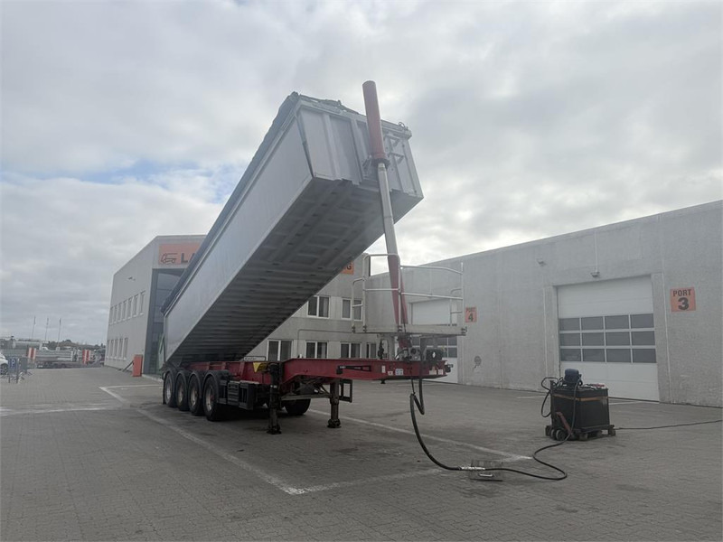 Tipper semi-trailer Langendorf 4 aks. tiptrailer: picture 10 Tipper semi-trailer Langendorf 4 aks. tiptrailer: picture 10