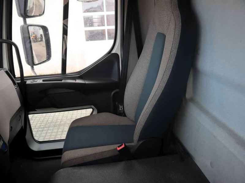 Curtainsider truck Volvo FL 240 EURO 6: picture 7