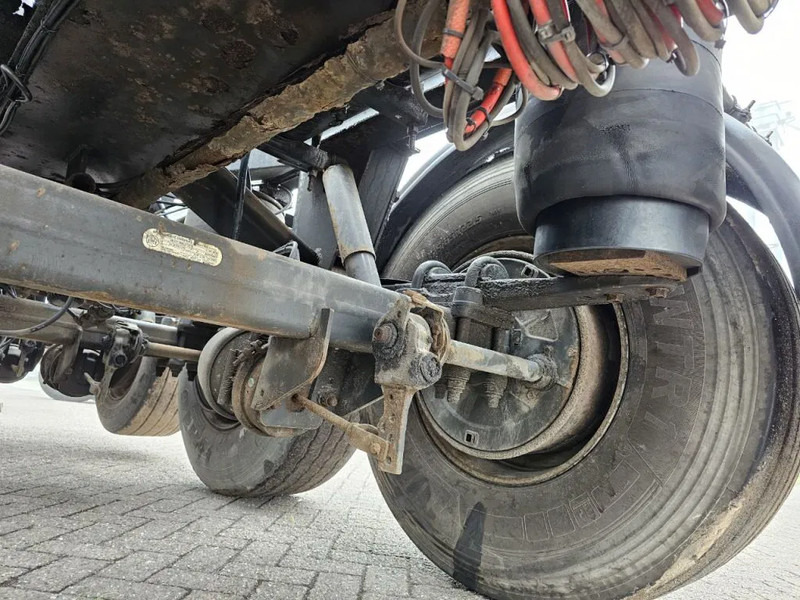 Container transporter/ Swap body semi-trailer Broshuis MFCC Multi - Lifting axle - 2x20FT / 40FTHC / 45FTHC: picture 13 Container transporter/ Swap body semi-trailer Broshuis MFCC Multi - Lifting axle - 2x20FT / 40FTHC / 45FTHC: picture 13