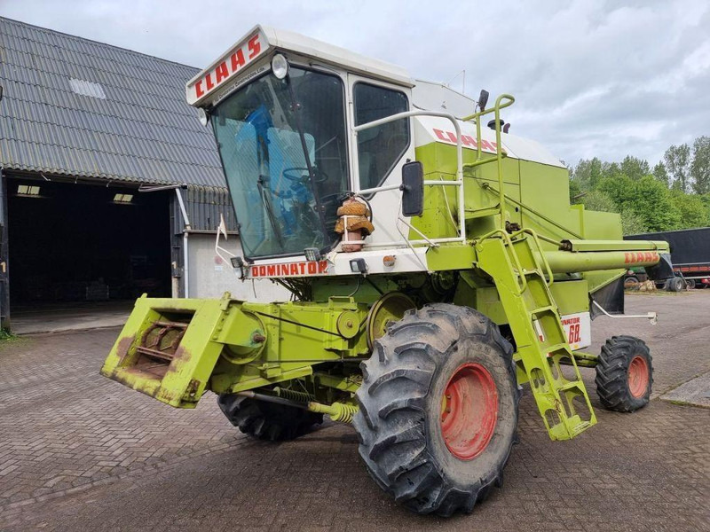 Claas Dominator 68s Maaidorser - Combine harvester: picture 1 Claas Dominator 68s Maaidorser - Combine harvester: picture 1