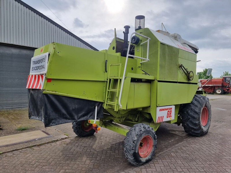 Claas Dominator 68s - Combine harvester: picture 5 Claas Dominator 68s - Combine harvester: picture 5