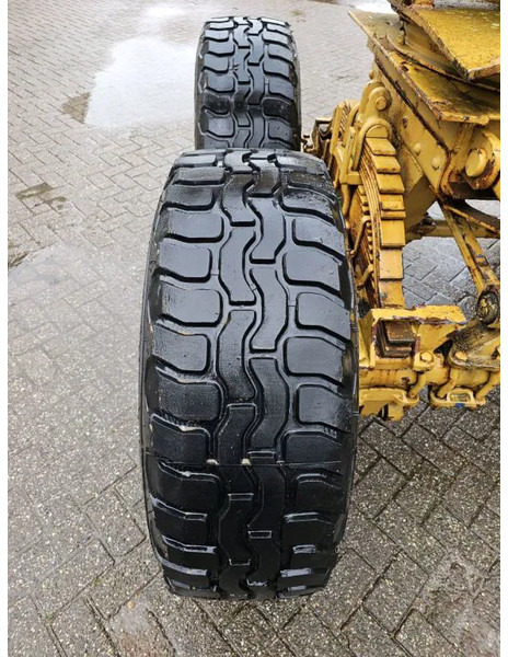 Farm trailer Diversen Widespread - Steelspring - 8 tyres: picture 10