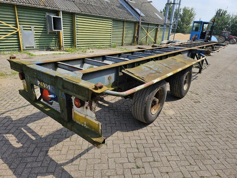 Fruehauf 2 axle - Steelspring - widespread - Container transporter/ Swap body semi-trailer: picture 4 Fruehauf 2 axle - Steelspring - widespread - Container transporter/ Swap body semi-trailer: picture 4