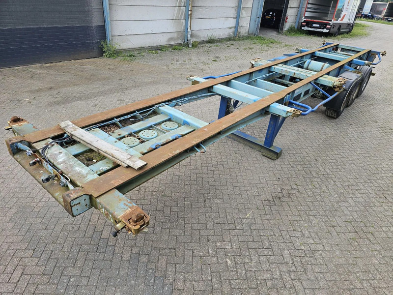 Fruehauf STEELSPRING - Drum - Container transporter/ Swap body semi-trailer: picture 1 Fruehauf STEELSPRING - Drum - Container transporter/ Swap body semi-trailer: picture 1