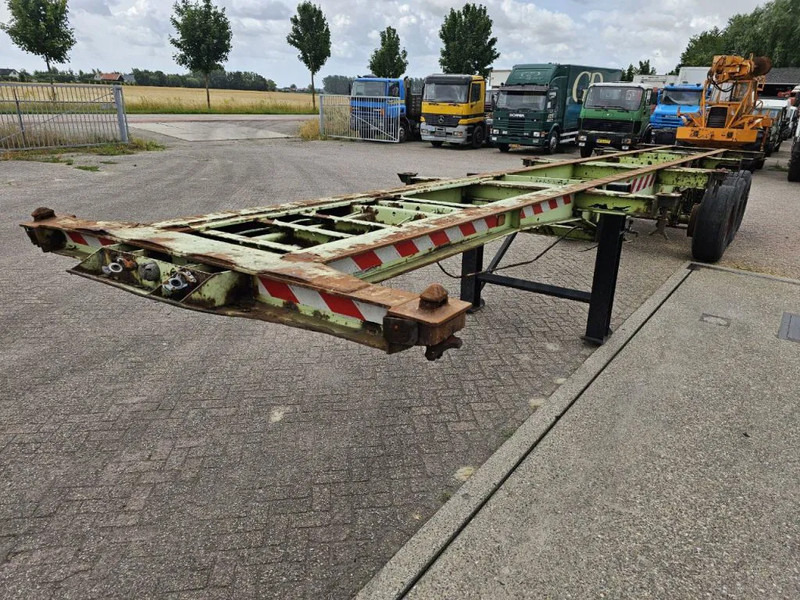 Fruehauf Steelspring - Drumbrakes - Container transporter/ Swap body semi-trailer: picture 3 Fruehauf Steelspring - Drumbrakes - Container transporter/ Swap body semi-trailer: picture 3