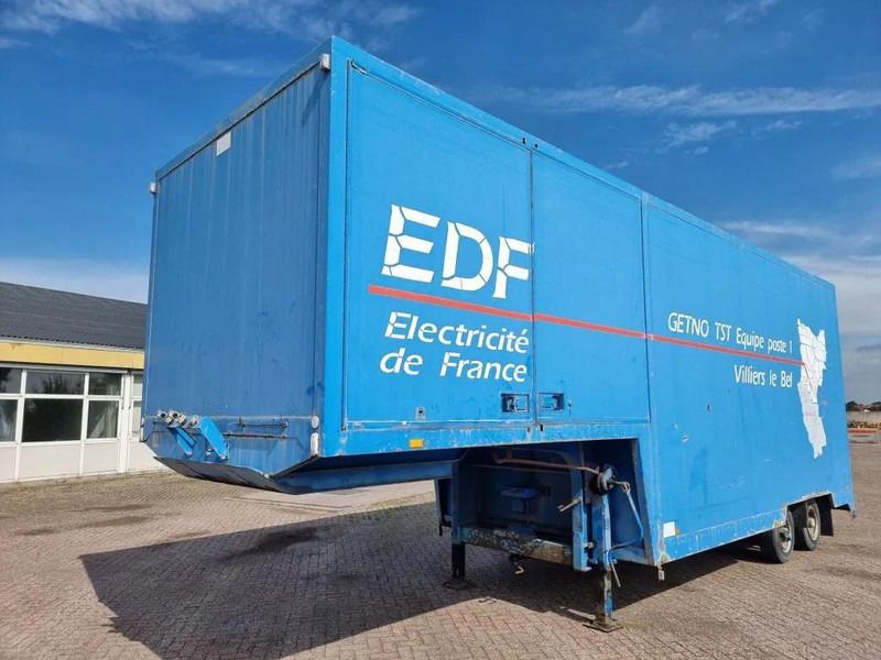 Groenewegen Podiumtrailer - Closed box semi-trailer: picture 2 Groenewegen Podiumtrailer - Closed box semi-trailer: picture 2
