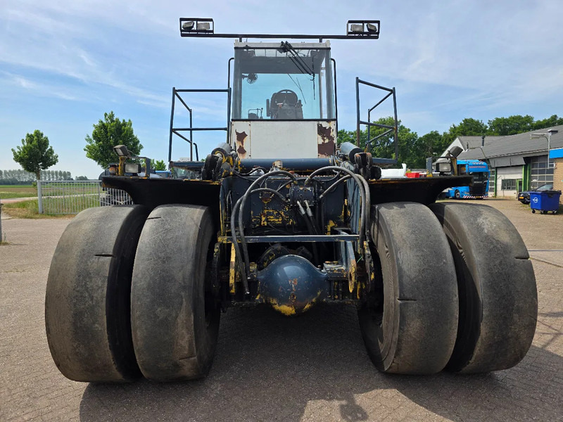 Hyster H44.OOC-16CH Complete with spreader - Mobile crane: picture 3 Hyster H44.OOC-16CH Complete with spreader - Mobile crane: picture 3