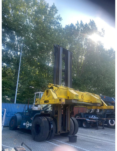 Hyster H44.OOC-16CH Complete with spreader - Mobile crane: picture 2 Hyster H44.OOC-16CH Complete with spreader - Mobile crane: picture 2