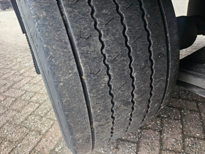 Curtainsider semi-trailer Krone SD 27: picture 20