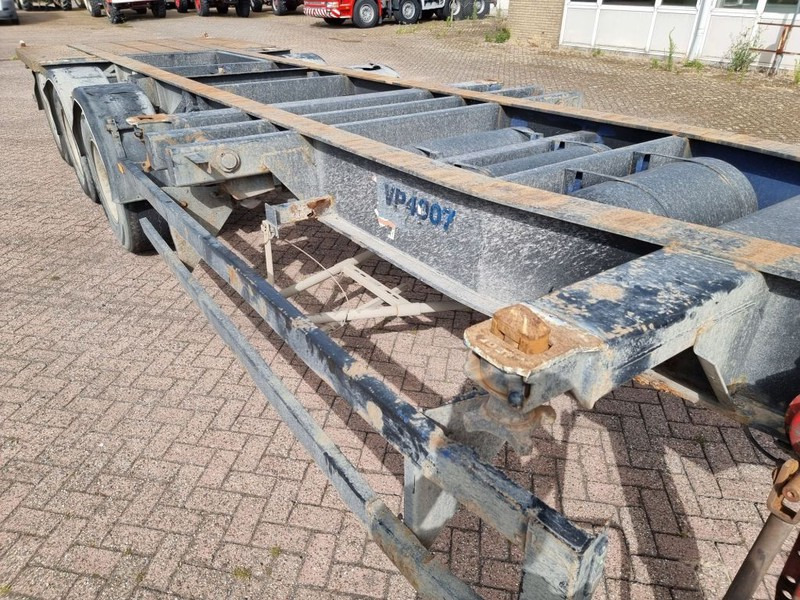 Container transporter/ Swap body semi-trailer SNF 10FT - 2x20FT - 40FT - 45FT: picture 8