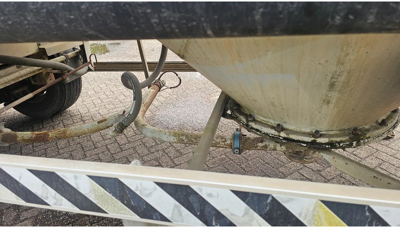 Tank semi-trailer SPITZER Eurovrac Silo 43m3: picture 12 Tank semi-trailer SPITZER Eurovrac Silo 43m3: picture 12