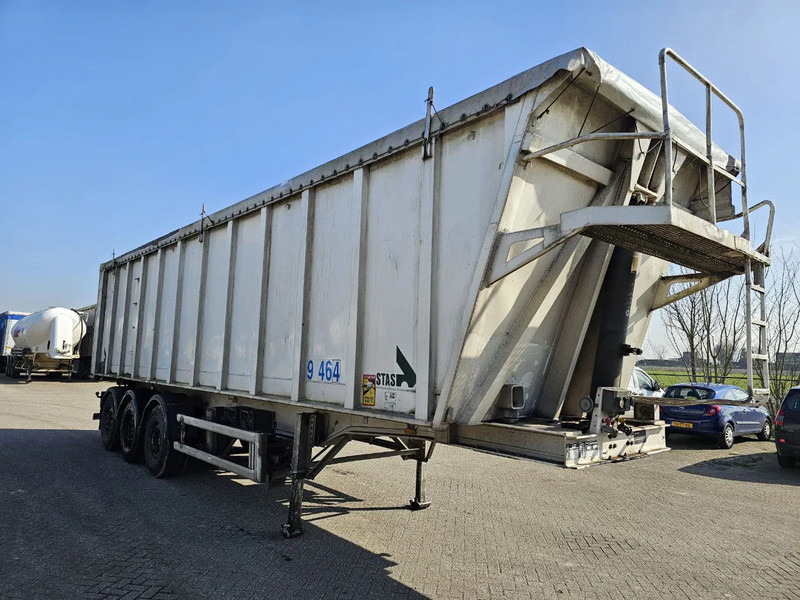 Stas SA334K - 60M3 - Tipper semi-trailer: picture 3 Stas SA334K - 60M3 - Tipper semi-trailer: picture 3