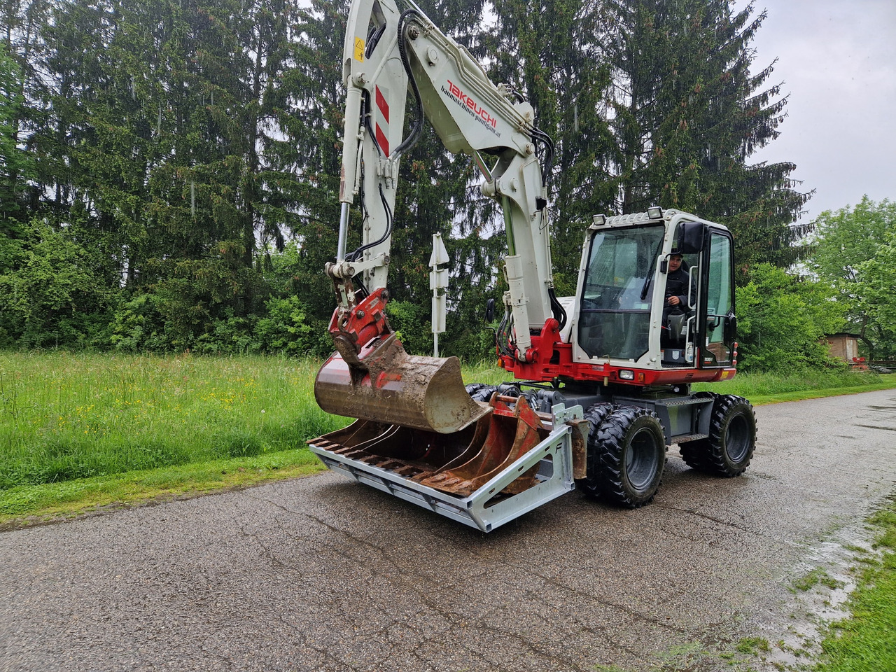 Construction site spoon box LK 2200 - Attachment for Wheel excavator: picture 2 Construction site spoon box LK 2200 - Attachment for Wheel excavator: picture 2