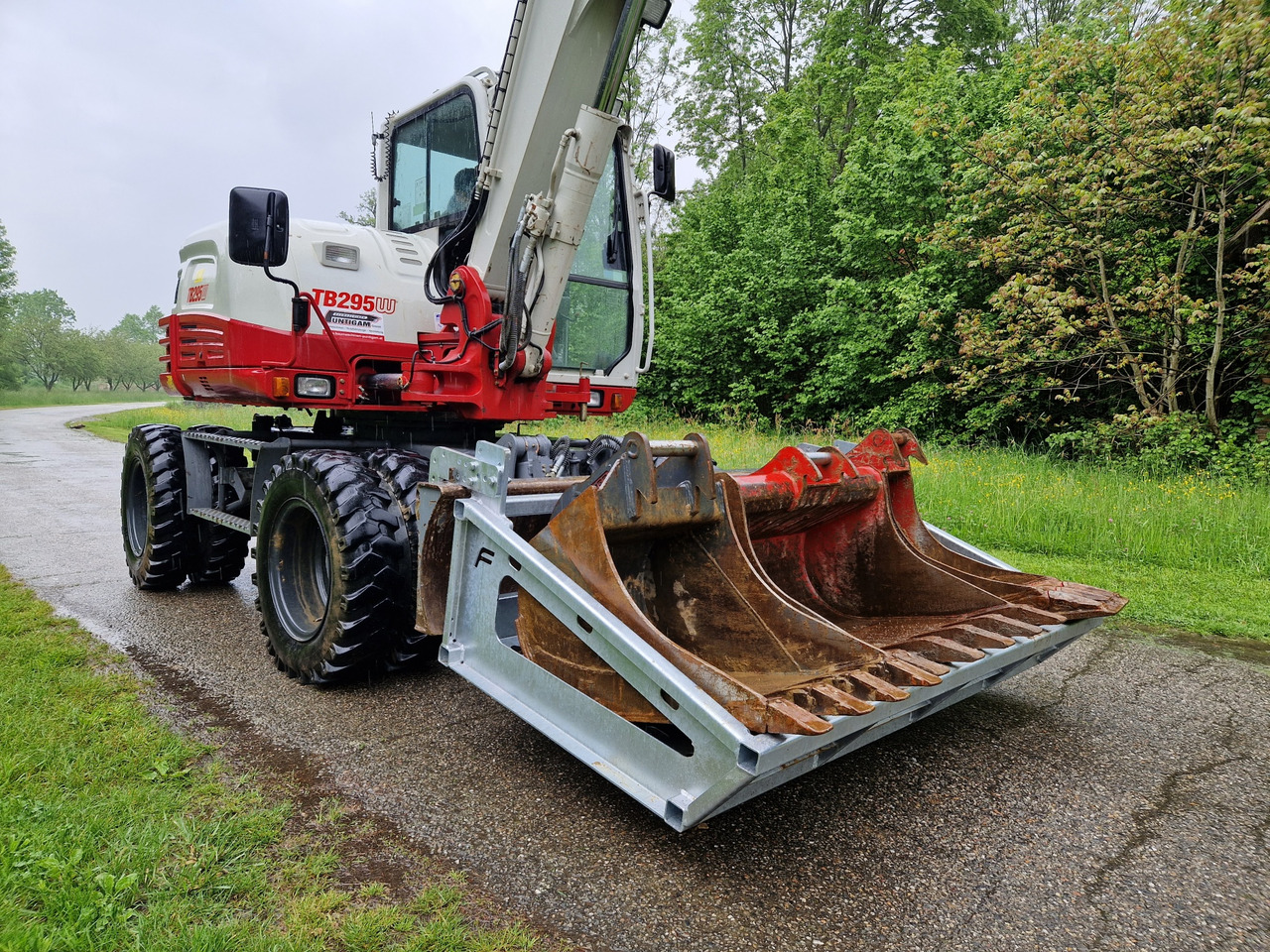 Construction site spoon box LK 2200 - Attachment for Wheel excavator: picture 3 Construction site spoon box LK 2200 - Attachment for Wheel excavator: picture 3