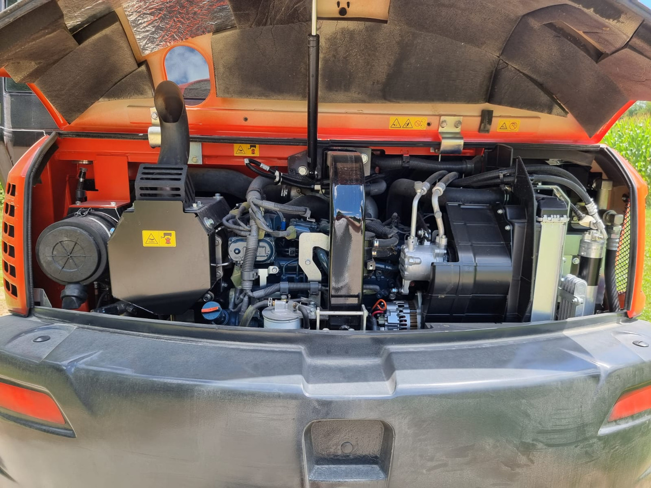 Mini excavator KUBOTA KX 080-4a2: picture 11