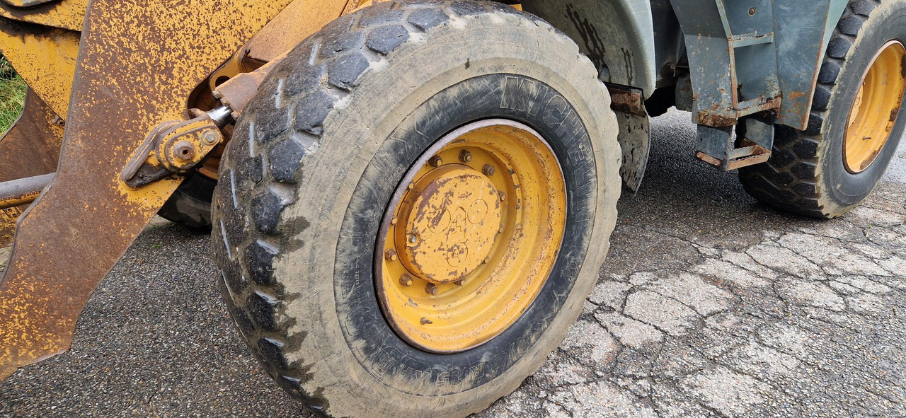 MICHELIN 17.5 R25 - Tire for Wheel loader: picture 4 MICHELIN 17.5 R25 - Tire for Wheel loader: picture 4