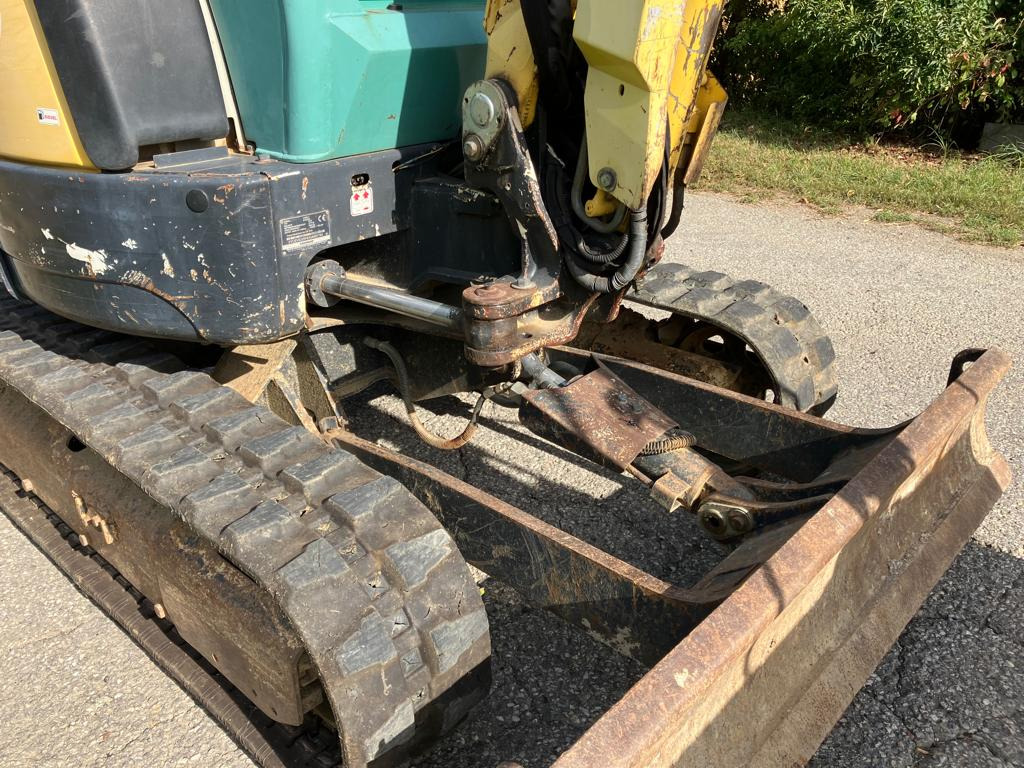 Mini excavator YANMAR VIO 25-4: picture 7