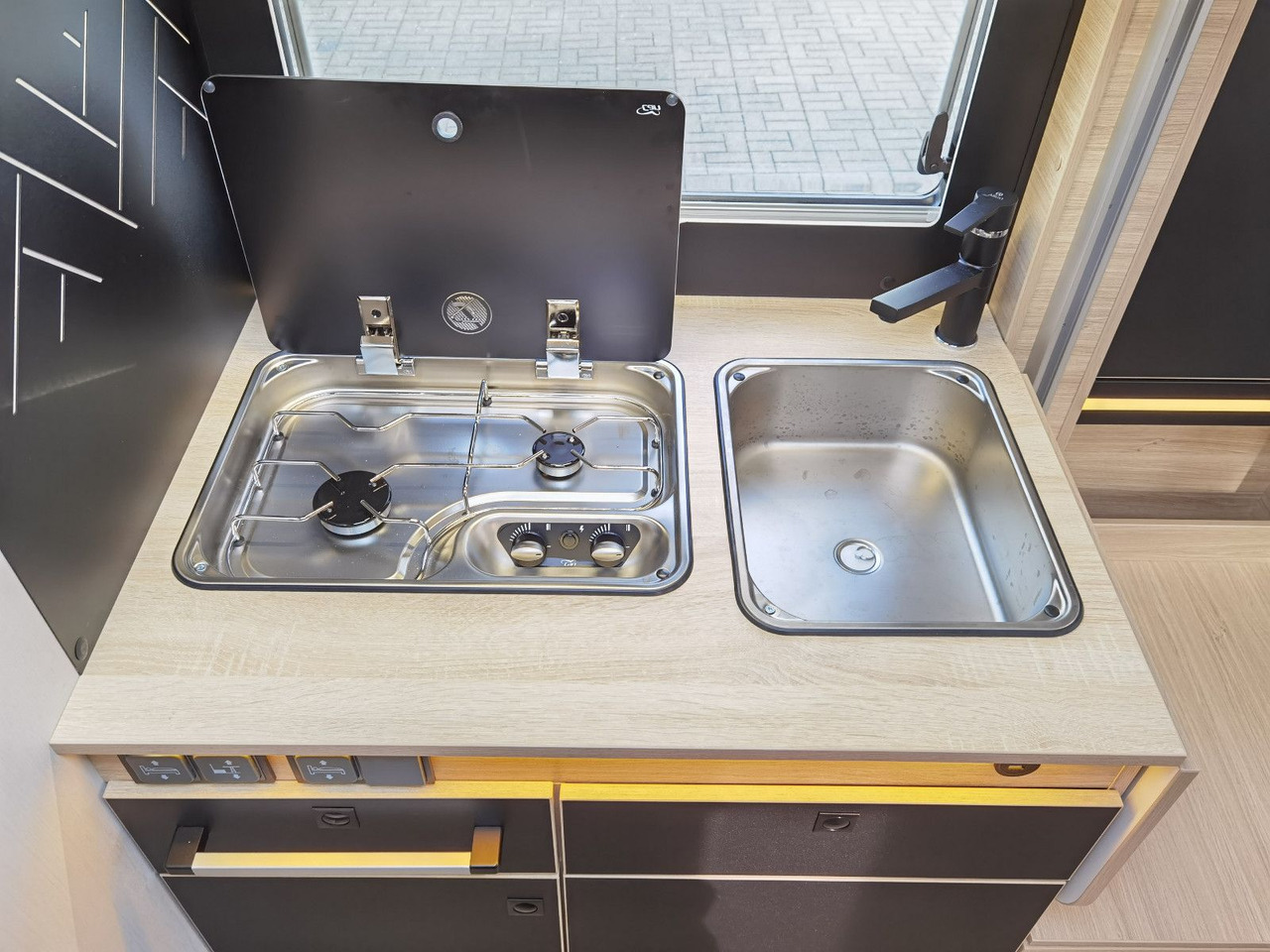 Semi-integrated motorhome Chausson 630 TITANIUM / - 2026 - / EINZEL. - HUBBETTEN: picture 11