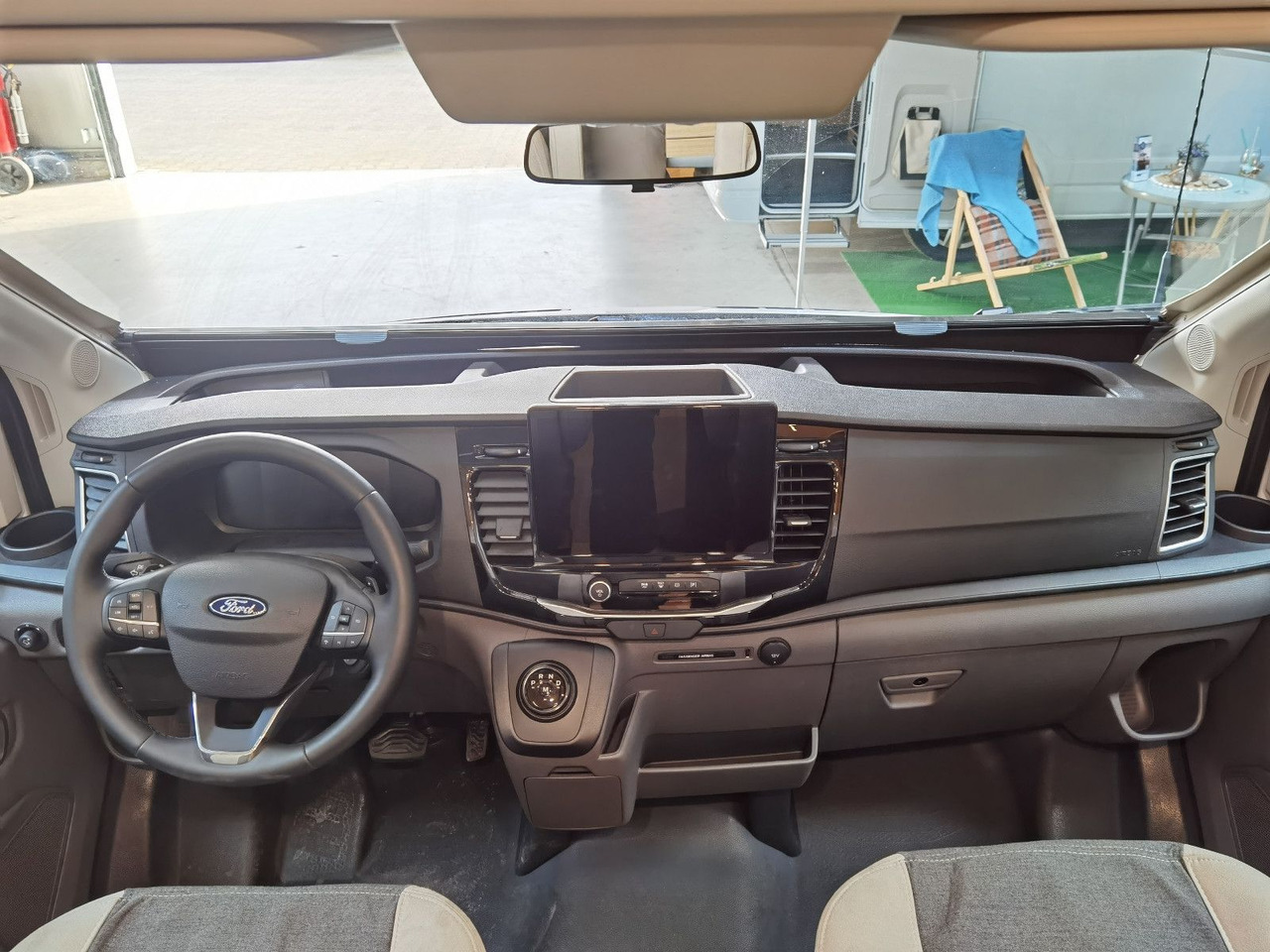 Chausson 630 TITANIUM / - 2026 - / EINZEL.- HUBBETTEN - Semi-integrated motorhome: picture 5 Chausson 630 TITANIUM / - 2026 - / EINZEL.- HUBBETTEN - Semi-integrated motorhome: picture 5