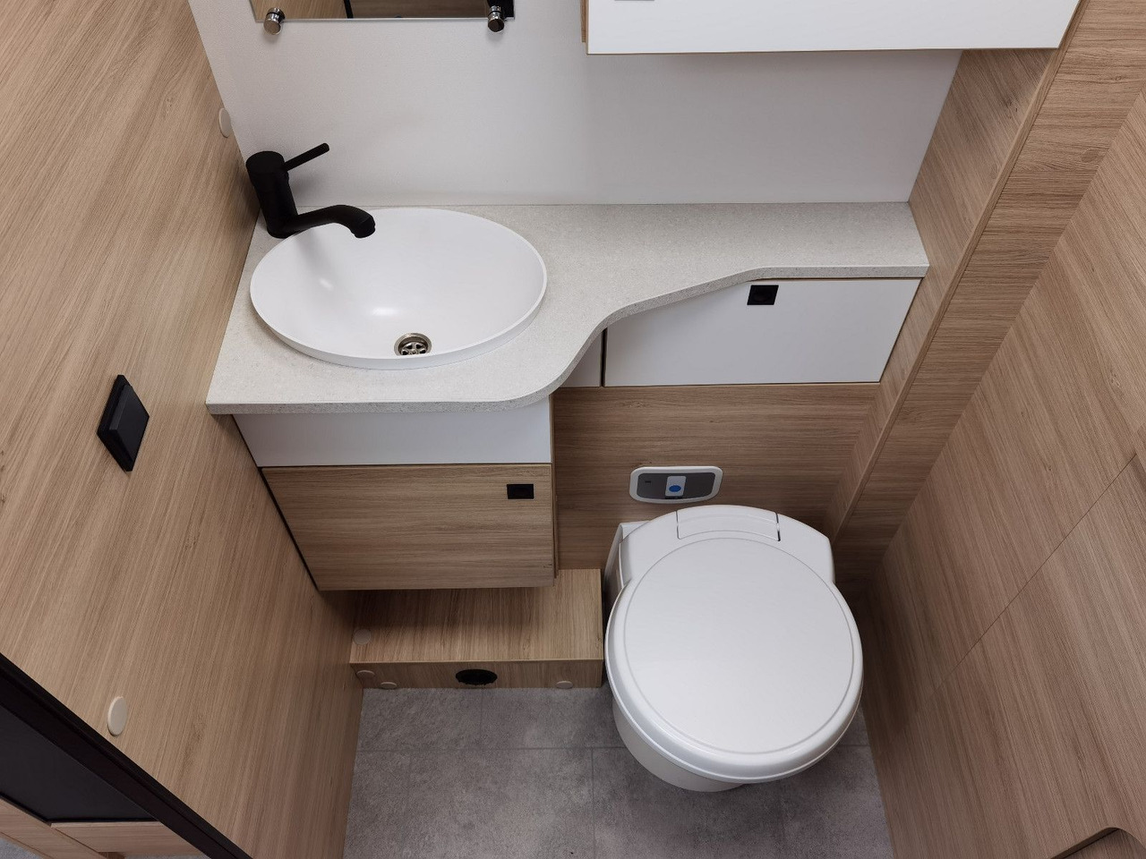 Semi-integrated motorhome Chausson 640 ULTIMATE / -2026- / XX-HUBBETT / DRIVE-PAKET: picture 22 Semi-integrated motorhome Chausson 640 ULTIMATE / -2026- / XX-HUBBETT / DRIVE-PAKET: picture 22