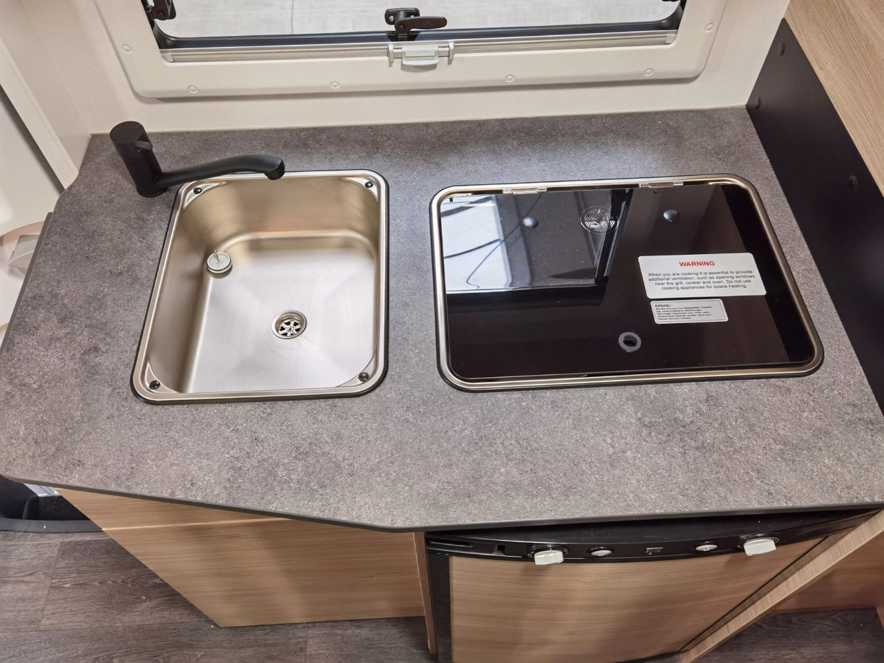 Alcove motorhome Chausson C 514 / 140PS / ARCTIC & ZUBEHÖR - PAKET / 5.99M: picture 15 Alcove motorhome Chausson C 514 / 140PS / ARCTIC & ZUBEHÖR - PAKET / 5.99M: picture 15