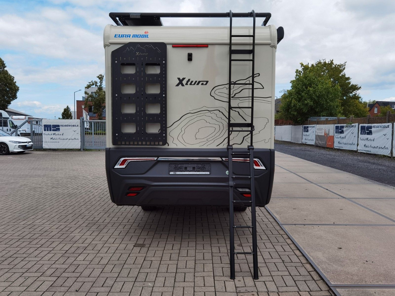 Semi-integrated motorhome Eura Mobil XTURA 686 EF / MODELL 2025 / 4x4- FERNREISEMOBIL: picture 7