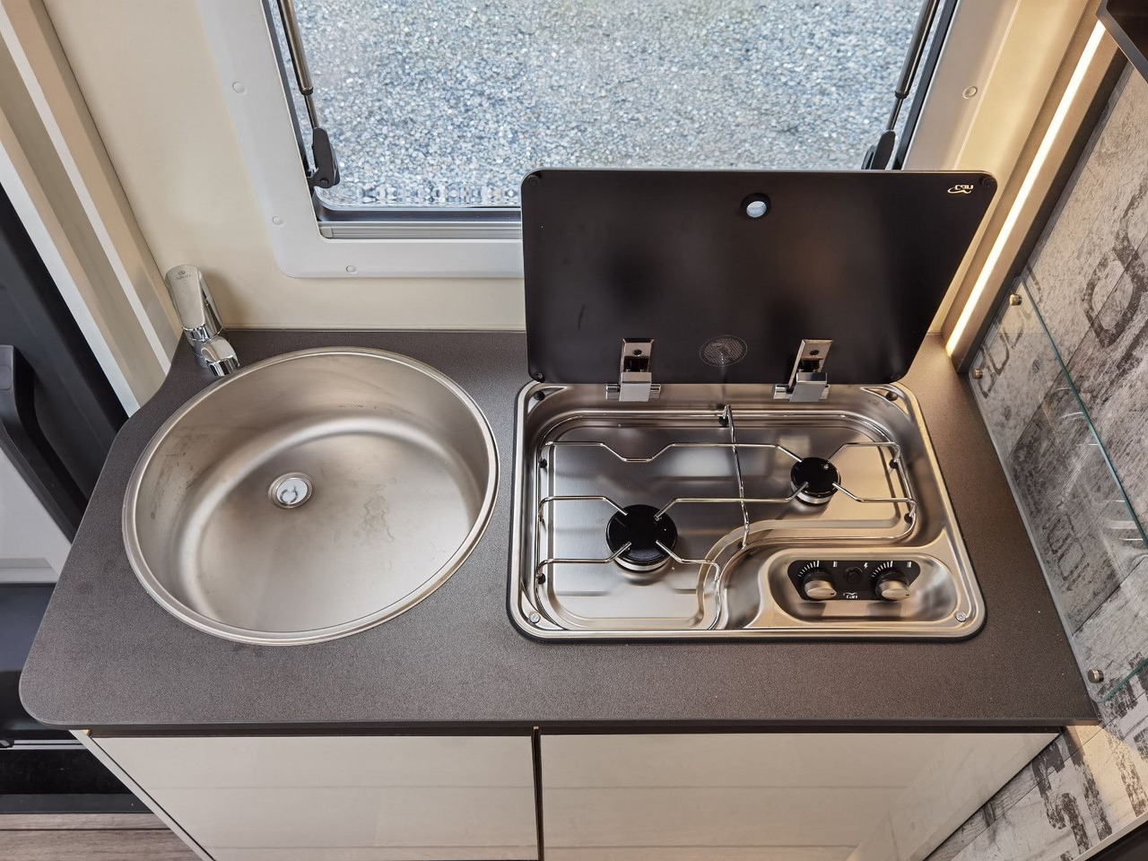 Leasing of  Forster T 669 EBN COUPÈ / 165PS - DSG / EINZELBETTEN Forster T 669 EBN COUPÈ / 165PS - DSG / EINZELBETTEN: picture 15