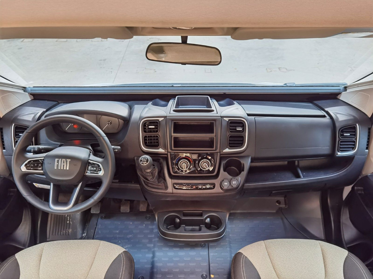 Semi-integrated motorhome Forster T 745 EB /-2025-/ 140PS / EINZELBETTEN & HUBBETT: picture 12